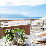 2bdr Ocean And La Gomera Vista Getaway