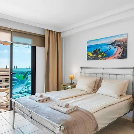2bdr Ocean And La Gomera Vista Getaway Apartamento Puerto de Santiago (Tenerife)