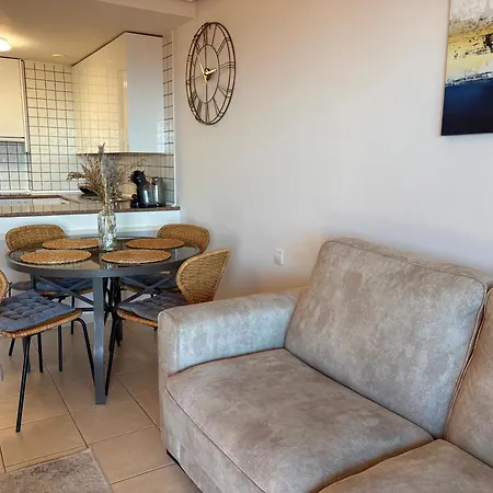 2bdr Ocean And La Gomera Vista Getaway *