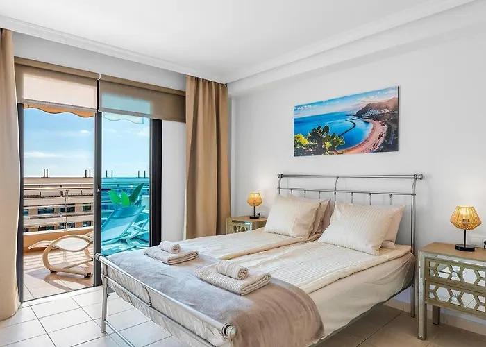 2bdr Ocean And La Gomera Vista Getaway Apartment Puerto de Santiago (Tenerife)